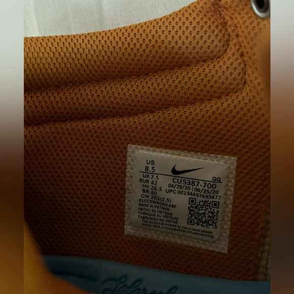 NIKE SB Charge Mid Premium - Picture 2 of 2